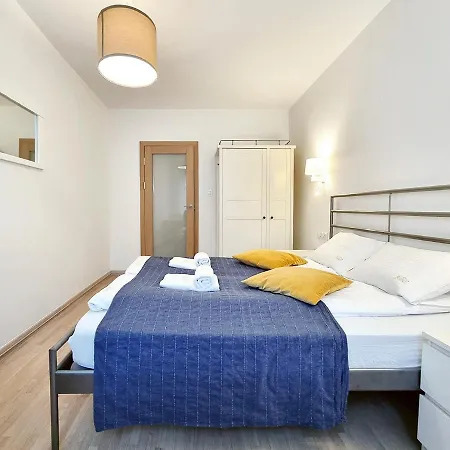 Classy - - Piastowska By The Sea غدانسك