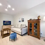 Classy - - Piastowska By The Sea Apartment *